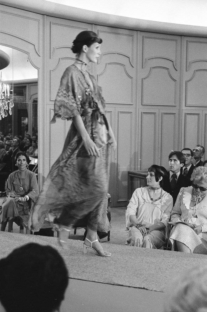 Zandra Rhodes in Fields fashion show - Peters (Clarence or Pete) for Chicago Sun-Times