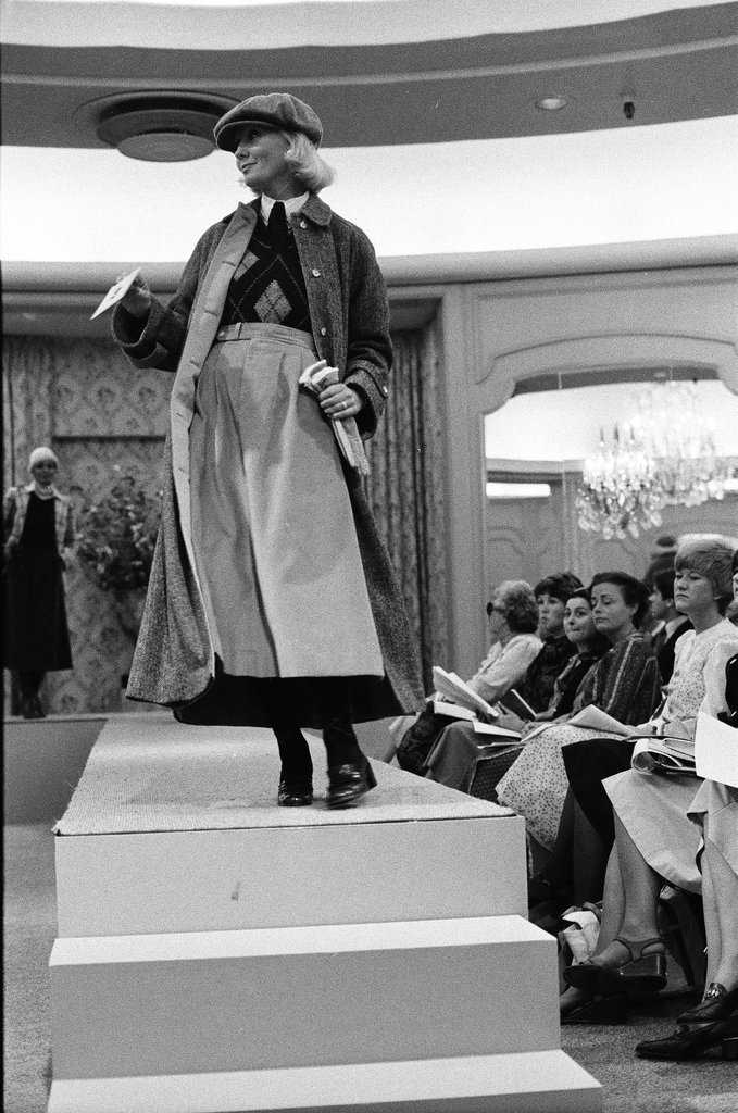 Zandra Rhodes in Fields fashion show - Martha Hartnett for Chicago Sun-Times