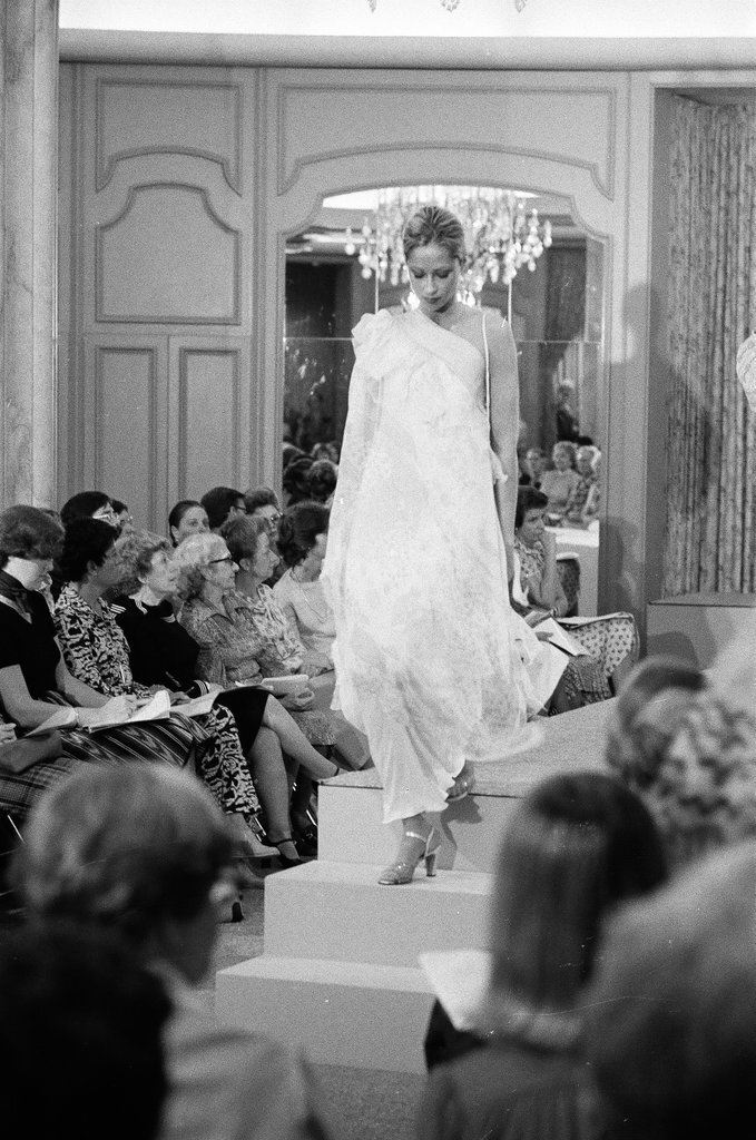 Zandra Rhodes in Fields fashion show - Peters (Clarence or Pete) for Chicago Sun-Times