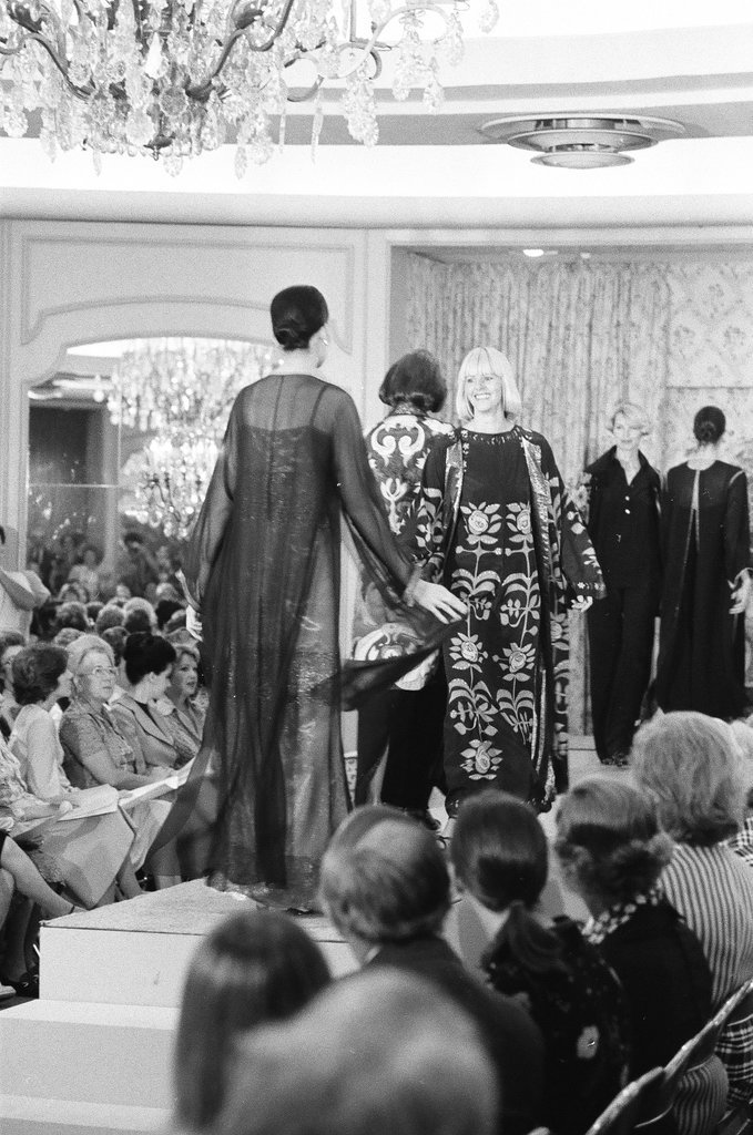 Zandra Rhodes in Fields fashion show - Peters (Clarence or Pete) for Chicago Sun-Times