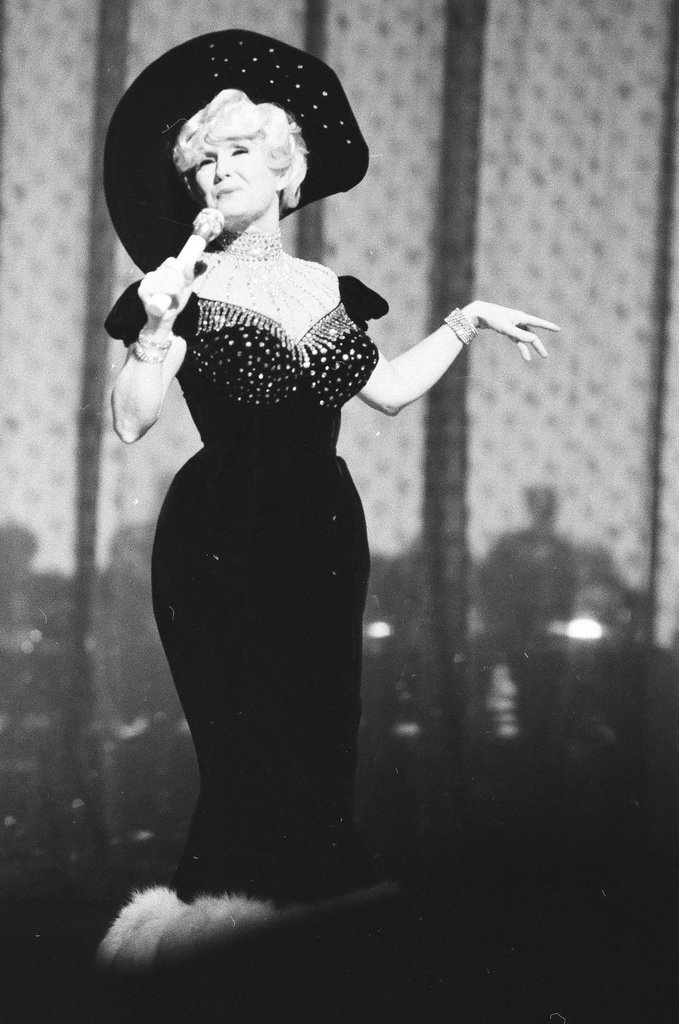 Debbie Reynolds in concert - Martha Hartnett for Chicago Sun-Times