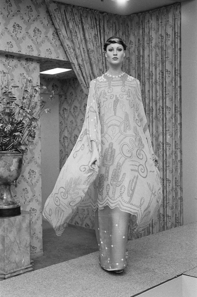 Zandra Rhodes in Fields fashion show - Peters (Clarence or Pete) for Chicago Sun-Times