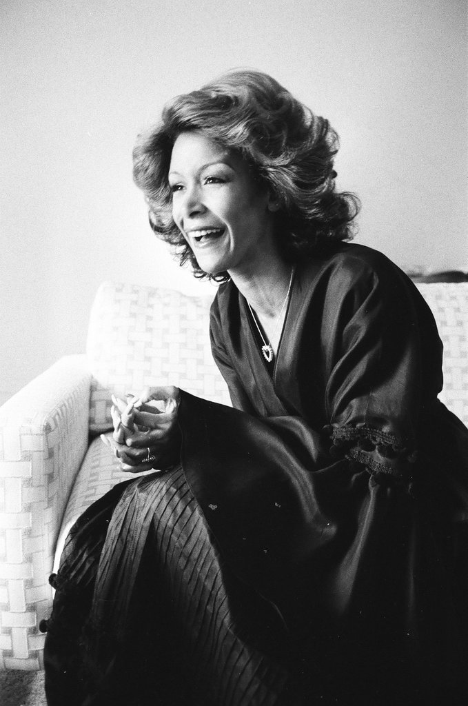 Singer Freda Payne - Bob (Robert) Black for Chicago Sun-Times