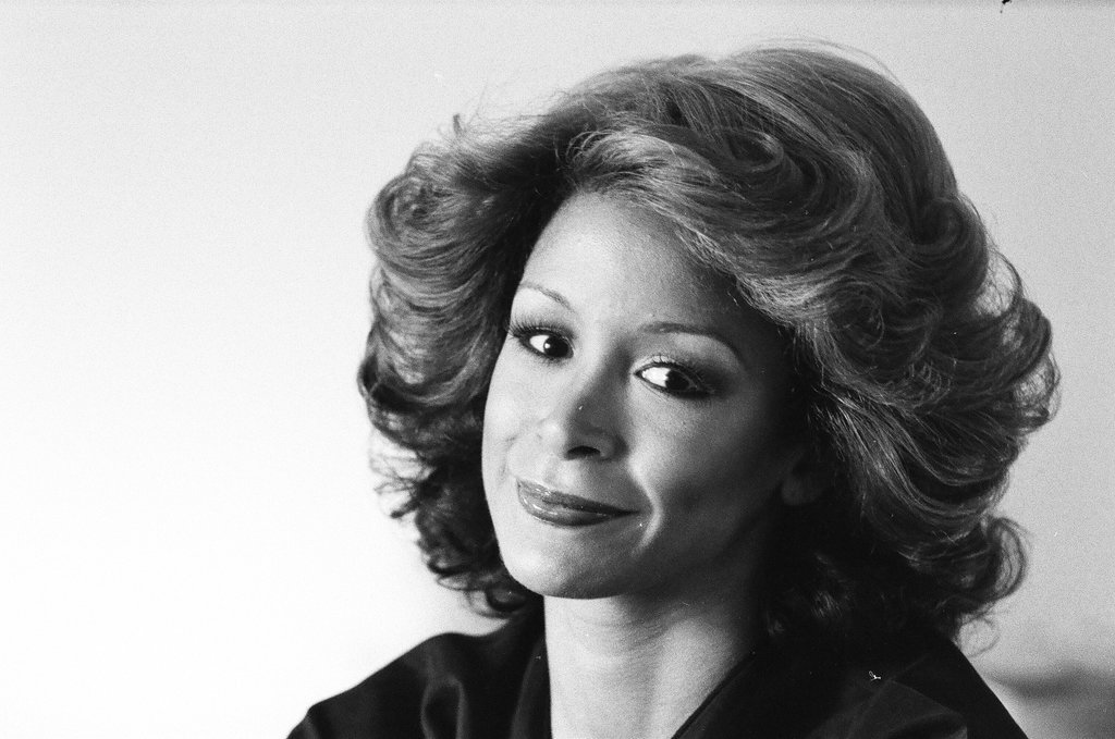 Singer Freda Payne - Bob (Robert) Black for Chicago Sun-Times
