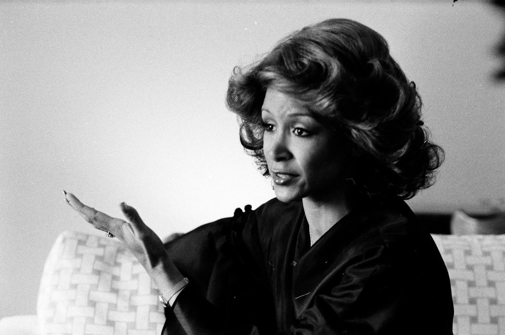 Singer Freda Payne - Bob (Robert) Black for Chicago Sun-Times