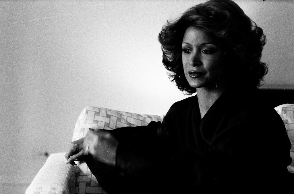 Singer Freda Payne - Bob (Robert) Black for Chicago Sun-Times
