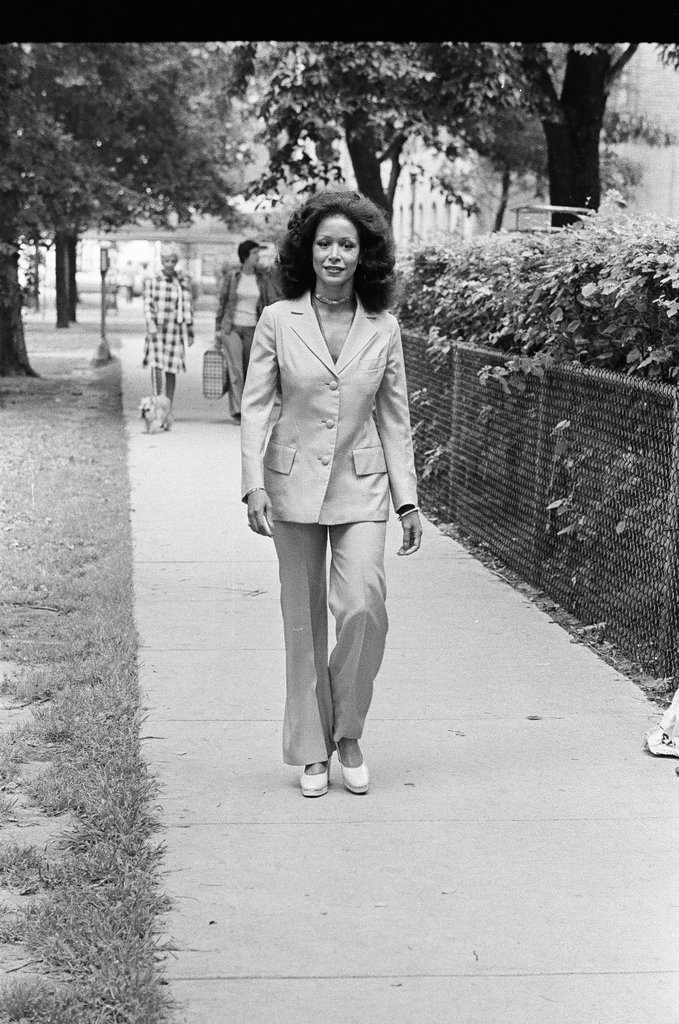 Freda Payne fashion - Pete Peters for Chicago Sun-Times