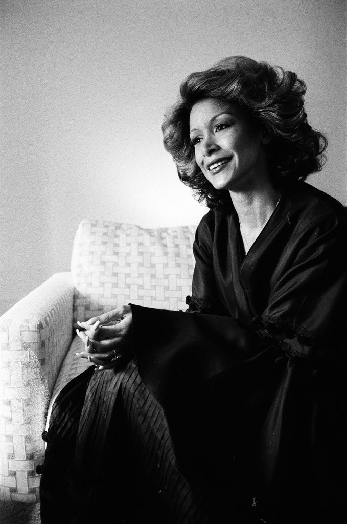 Singer Freda Payne - Bob (Robert) Black for Chicago Sun-Times