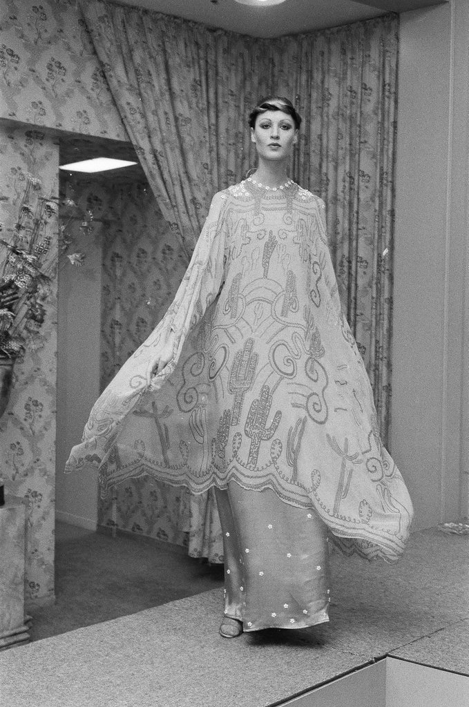 Zandra Rhodes in Fields fashion show - Peters (Clarence or Pete) for Chicago Sun-Times