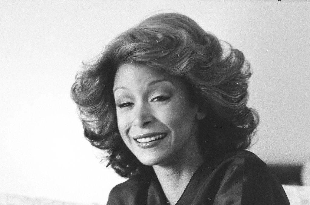 Singer Freda Payne - Bob (Robert) Black for Chicago Sun-Times