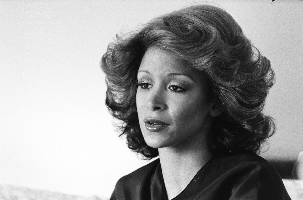 Singer Freda Payne - Bob (Robert) Black for Chicago Sun-Times