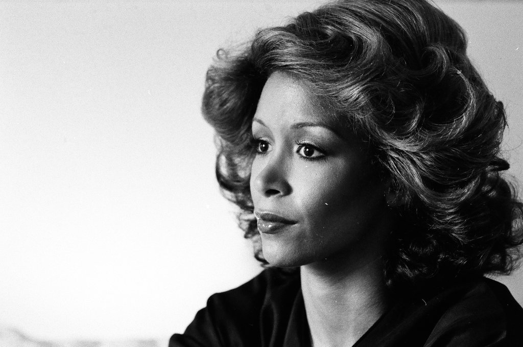 Singer Freda Payne - Bob (Robert) Black for Chicago Sun-Times