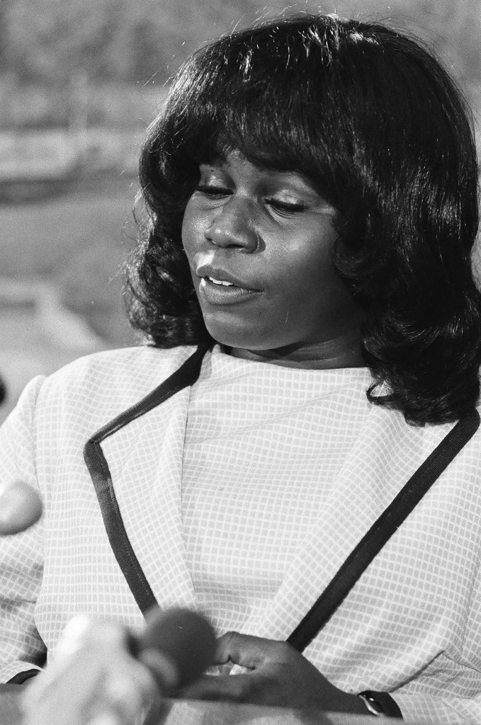 First female CTA driver Mary Wallace - M. Leon Lopez for Chicago Sun-Times
