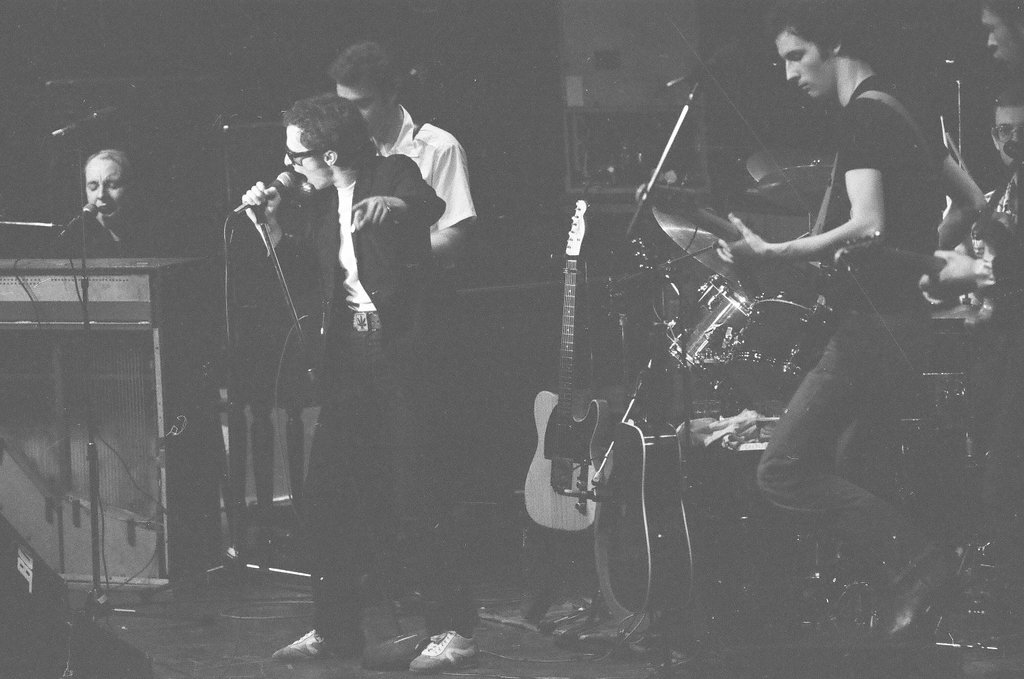 Graham Parker in concert - Jim Mescall for Chicago Sun-Times