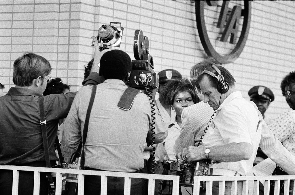 First female CTA driver Mary Wallace starts job - Don Bierman for Chicago Sun-Times
