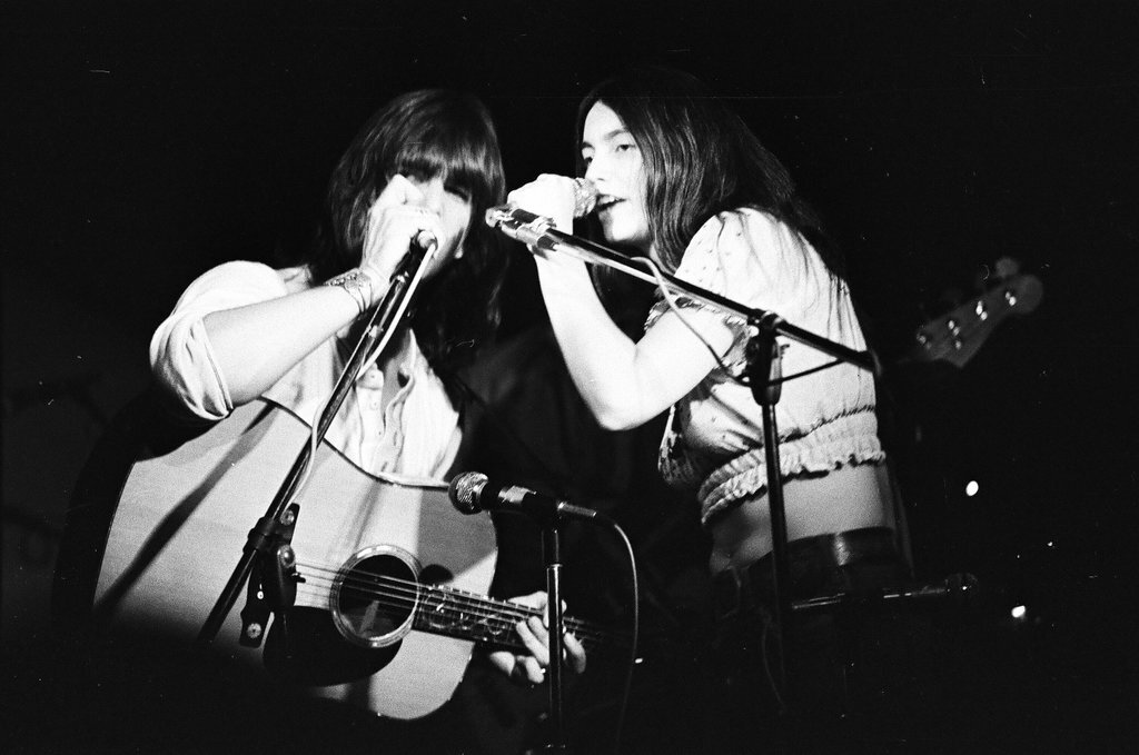 Gram Parsons and Emmylou Harris in concert - Joe Marino for Chicago Sun-Times