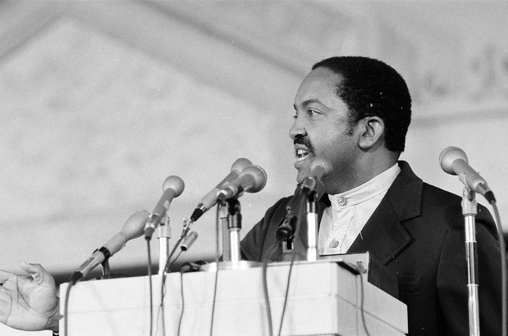 Wallace D. Muhammad speaks at Muslim temple - Randy B. Leffingwell for Chicago Sun-Times