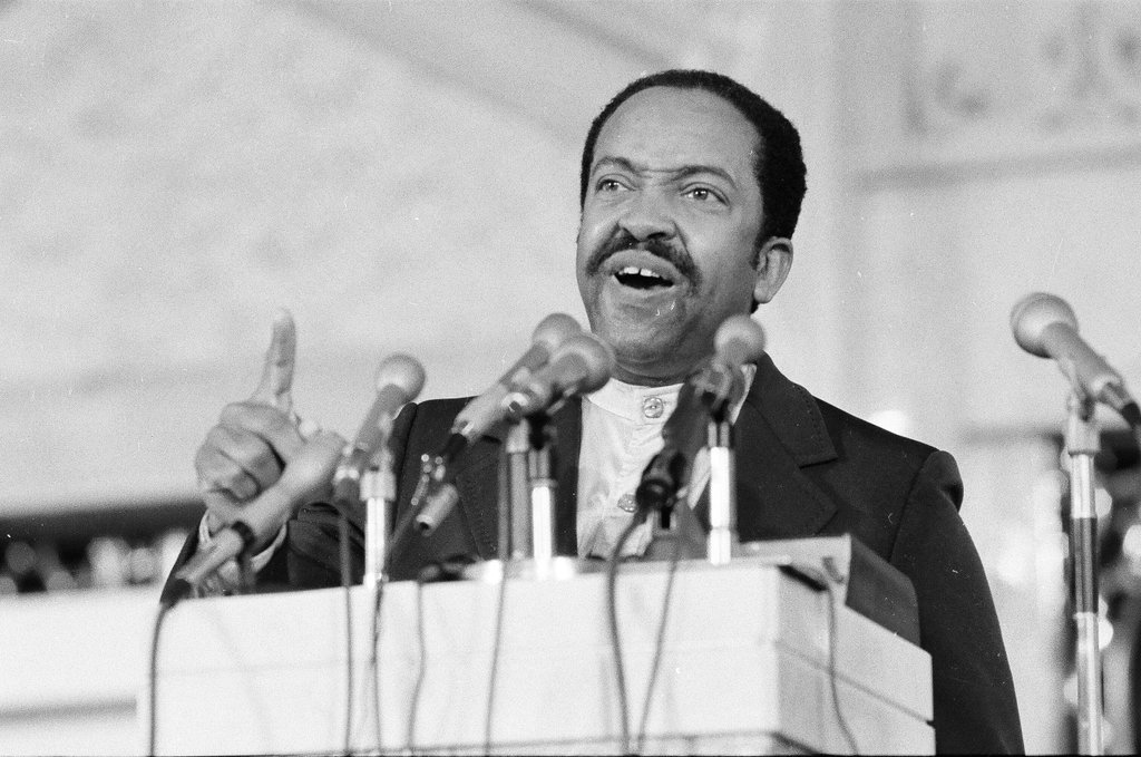 Wallace D. Muhammad speaks at Muslim temple - Randy B. Leffingwell for Chicago Sun-Times