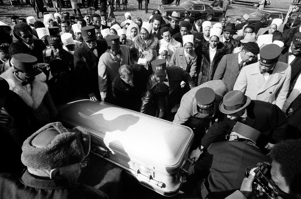 Elijah Muhammad burial at Glenwood Cemetery - Randy B. Leffingwell for Chicago Sun-Times
