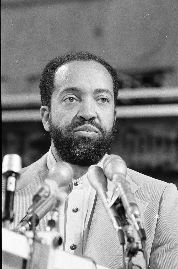 Wallace D. Muhammad speaks about hostage situation - John H. White for Chicago Sun-Times