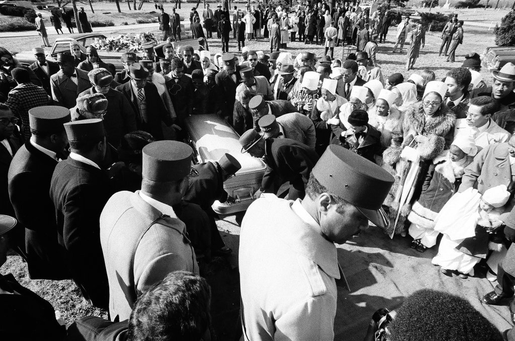 Elijah Muhammad burial at Glenwood Cemetery - Randy B. Leffingwell for Chicago Sun-Times