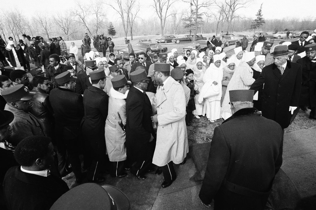 Elijah Muhammad burial at Glenwood Cemetery - Randy B. Leffingwell for Chicago Sun-Times