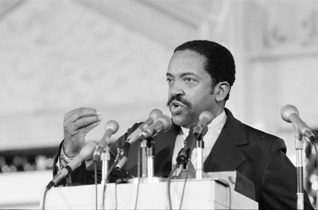 Wallace D. Muhammad speaks at Muslim temple - Randy B. Leffingwell for Chicago Sun-Times