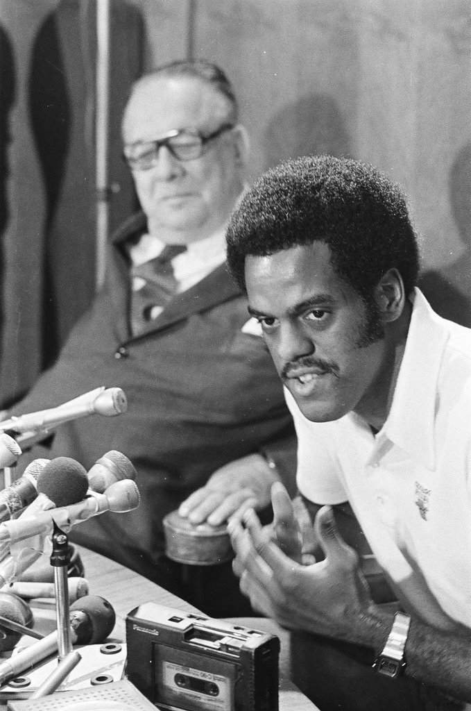 Wallace D. Muhammad speaks at Muslim temple - Randy B. Leffingwell for Chicago Sun-Times