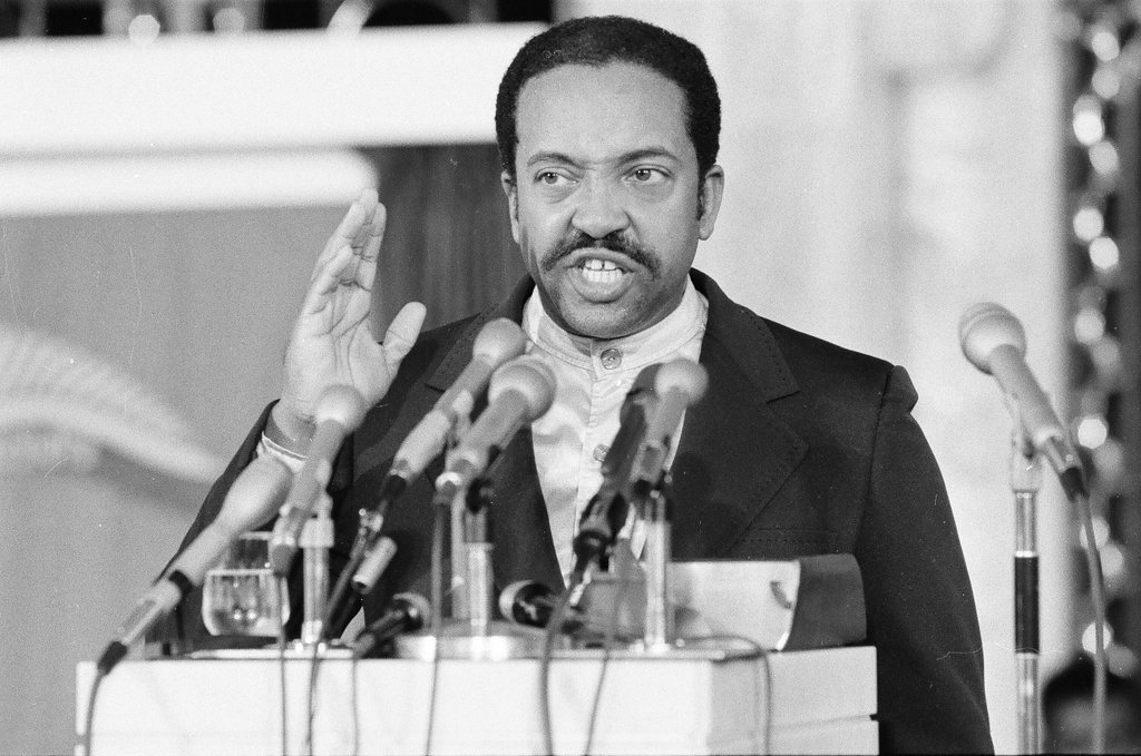 Wallace D. Muhammad speaks at Muslim temple - Randy B. Leffingwell for Chicago Sun-Times