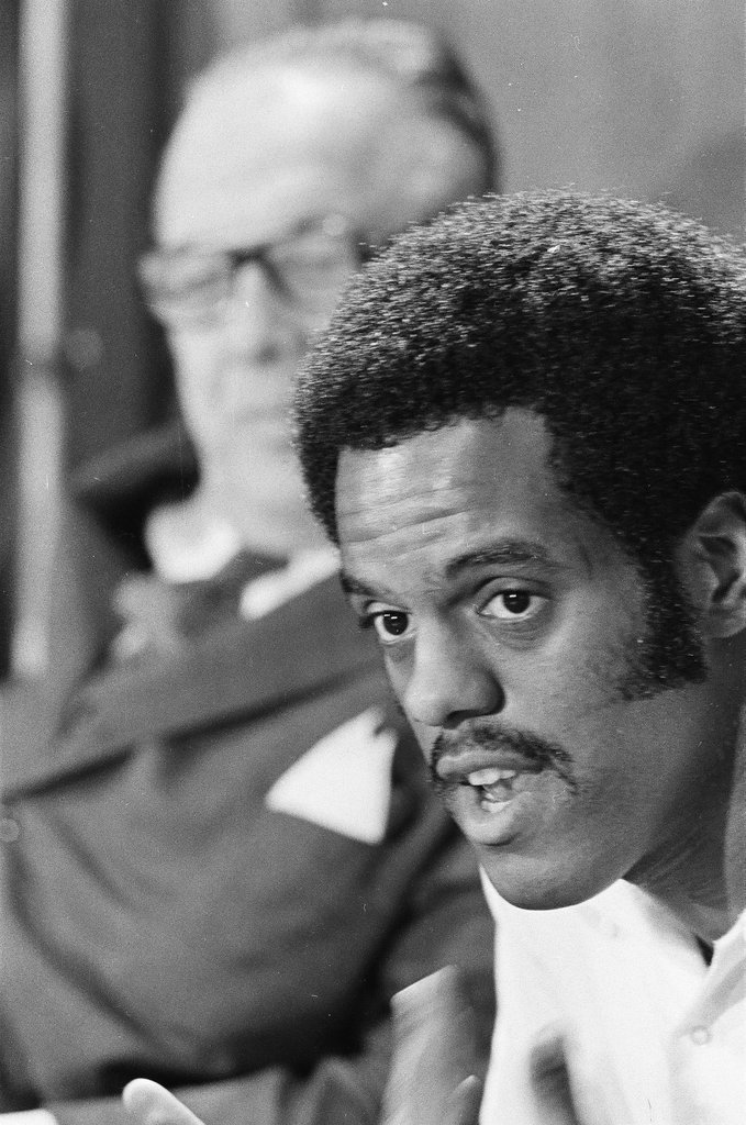 Wallace D. Muhammad speaks at Muslim temple - Randy B. Leffingwell for Chicago Sun-Times