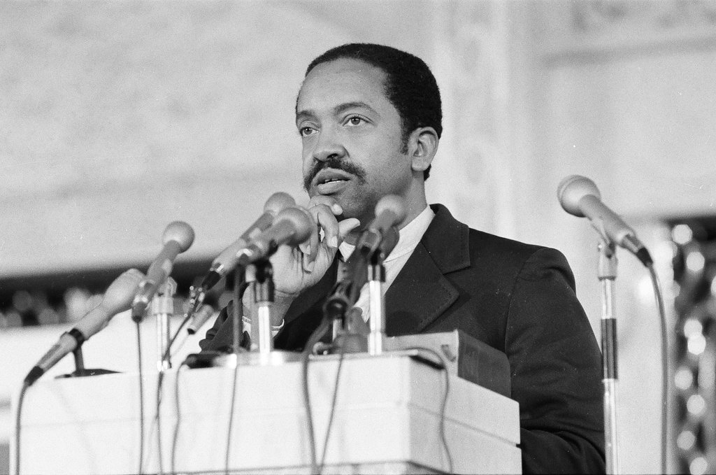 Wallace D. Muhammad speaks at Muslim temple - Randy B. Leffingwell for Chicago Sun-Times
