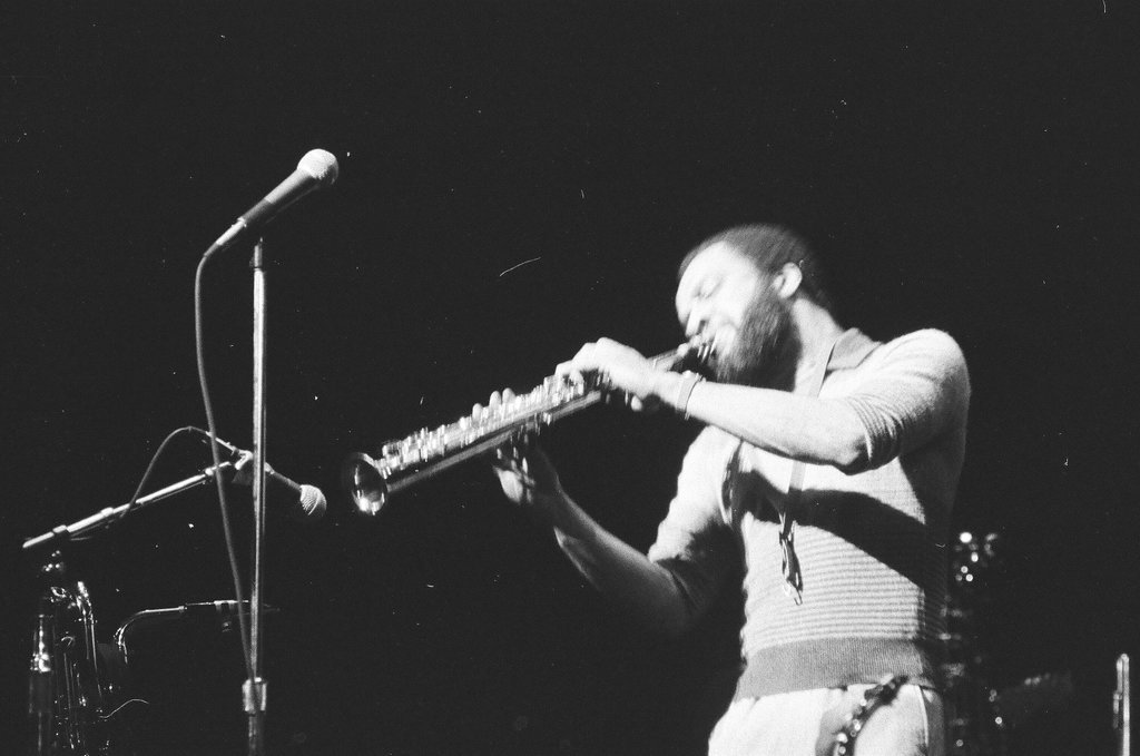 Grover Washington in concert - Bob (Robert) Black for Chicago Sun-Times