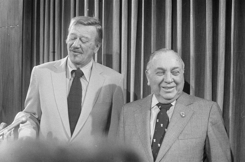 John Wayne honored by Mayor Daley - Charles Krejcsi for Chicago Sun-Times