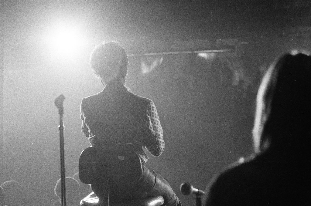 Dionne Warwick at Cook County Jail - Duane Hall for Chicago Sun-Times