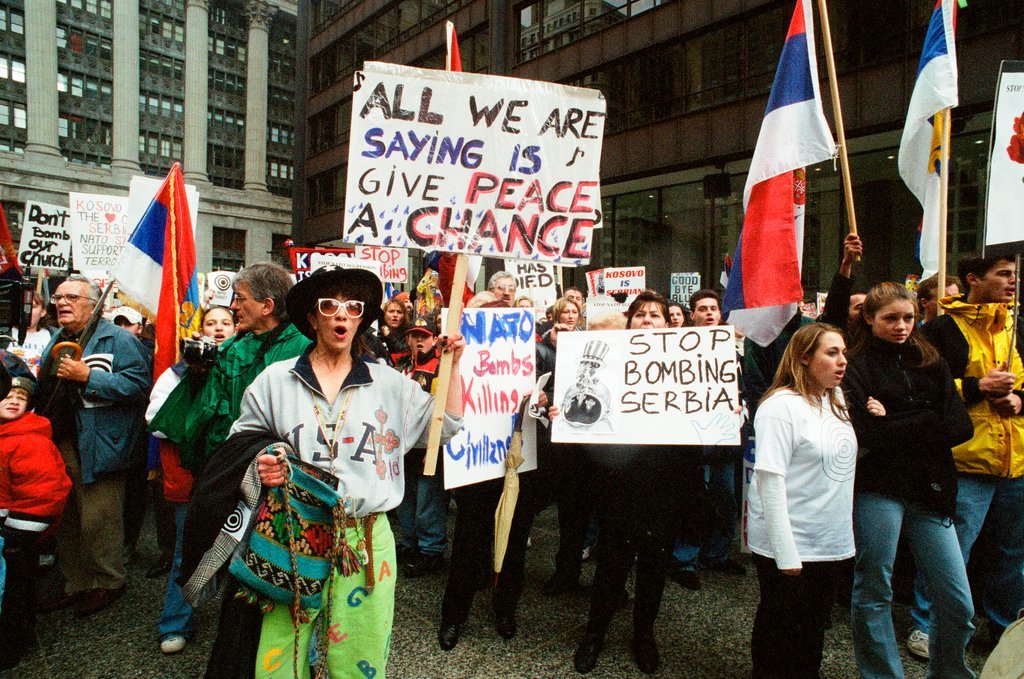 Serbians rally in Daley Plaza - Chicago Sun-Times
