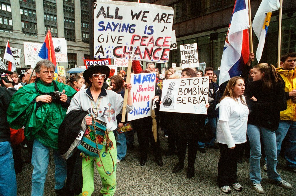Serbians rally in Daley Plaza - Chicago Sun-Times