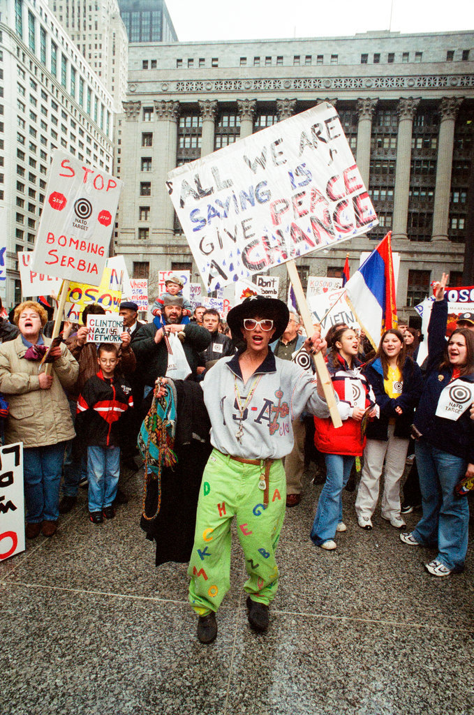 Serbians rally in Daley Plaza - Chicago Sun-Times