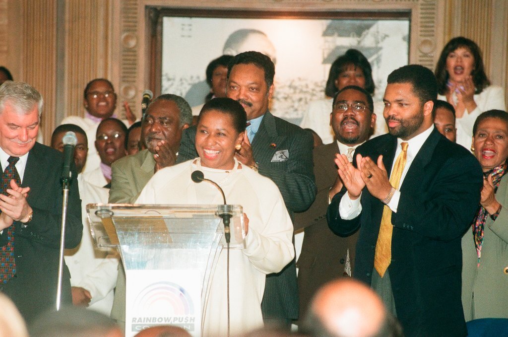 Hillary Clinton and US Senator Carol Moseley-Braun - Chicago Sun-Times