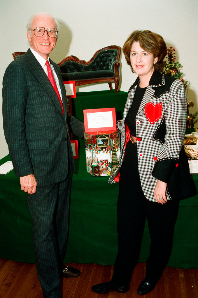 Items in a silent auction at the Chicago Historical Society - Chicago Sun-Times