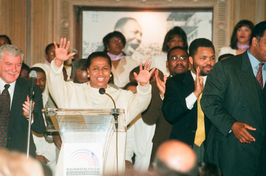 Hillary Clinton and US Senator Carol Moseley-Braun - Chicago Sun-Times
