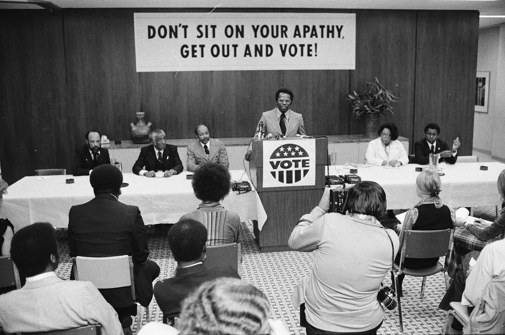 Caucus of Black Democrats at voting event - Chicago Sun-Times