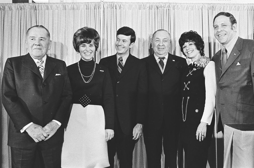 Adlai Stevenson III and others at the Sherman House Hotel on election night - Chicago Sun-Times