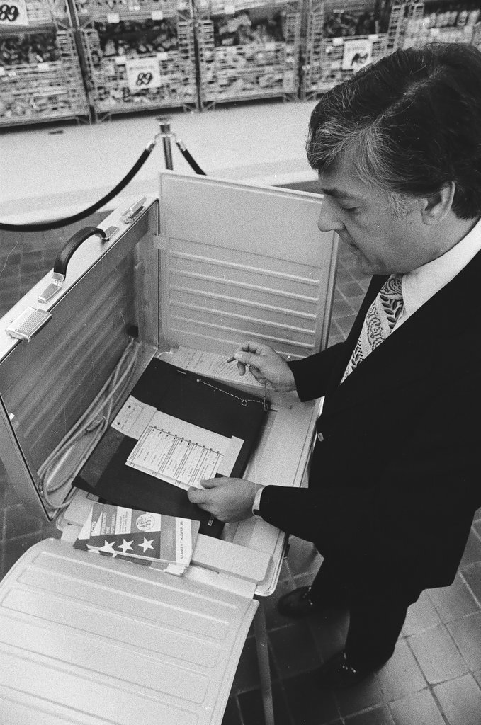 Votomatic election system and ballots - Chicago Sun-Times