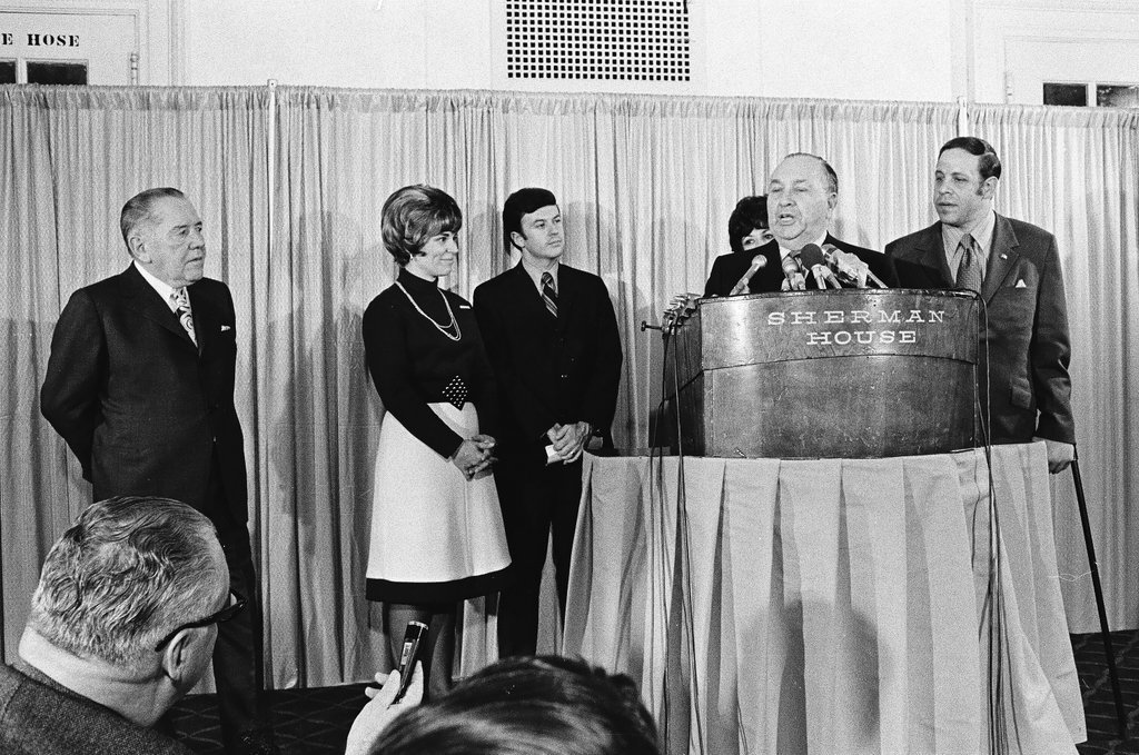 Adlai Stevenson III and others at the Sherman House Hotel on election night - Chicago Sun-Times