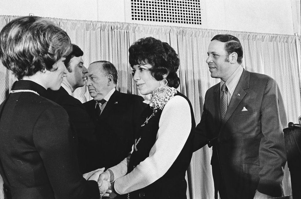 Adlai Stevenson III and others at the Sherman House Hotel on election night - Chicago Sun-Times