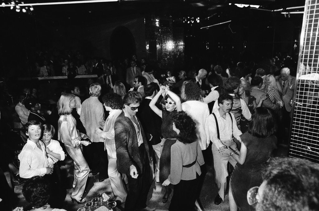People at Huckleberry's disco club - Chicago Sun-Times