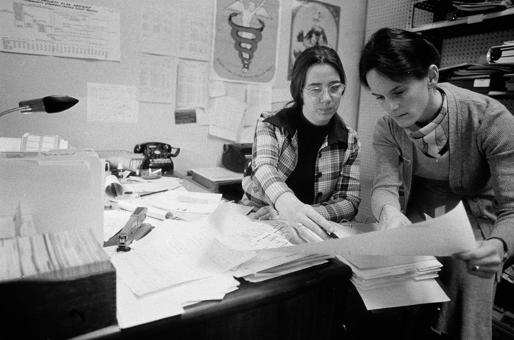Employees at a pre-paid medical center in Hyde Park - Chicago Sun-Times