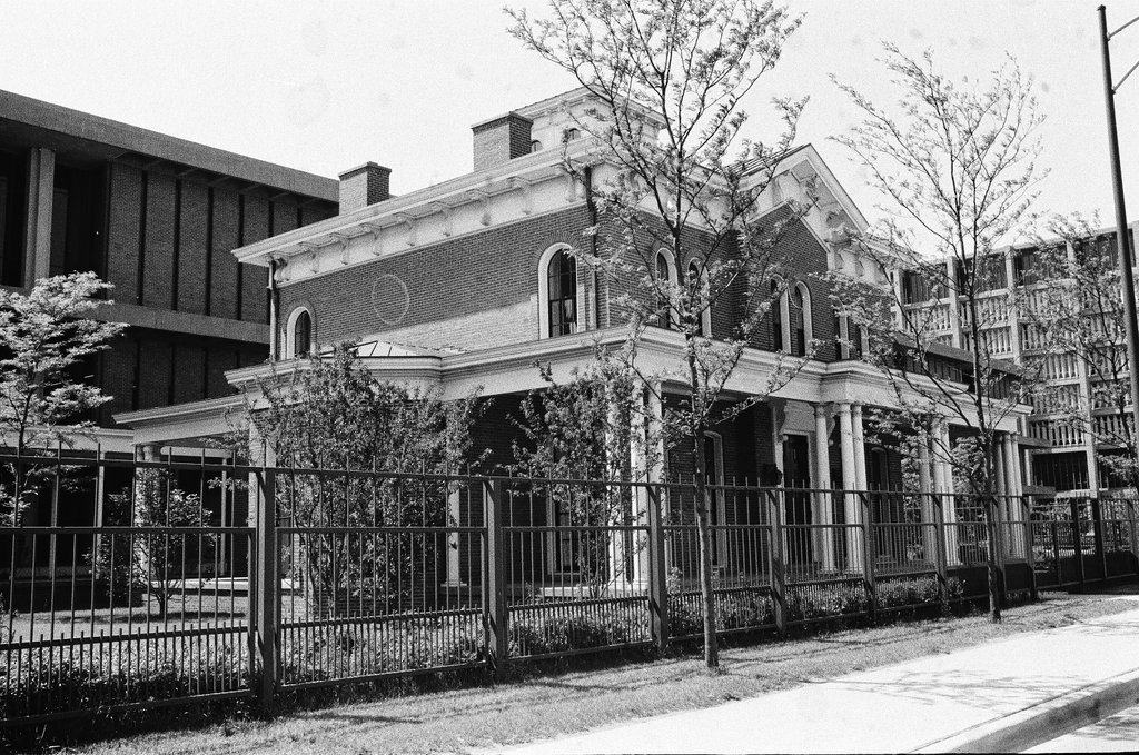 Interior and exterior of Hull House after relocation and remodel - Chicago Sun-Times