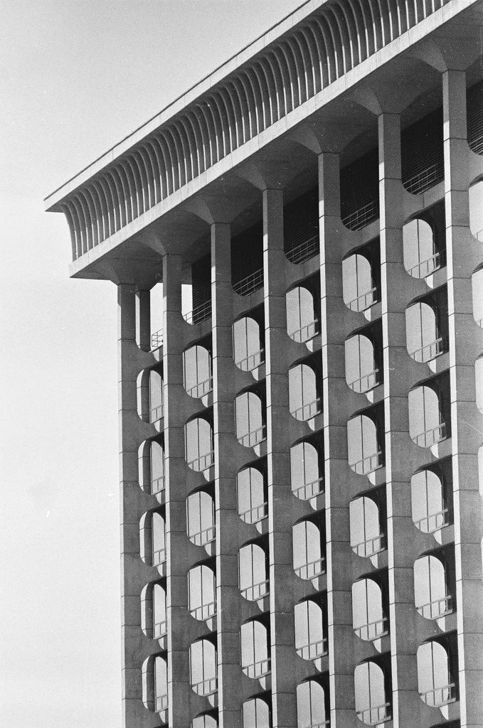 Exterior of new Mercy Hospital building - Chicago Sun-Times