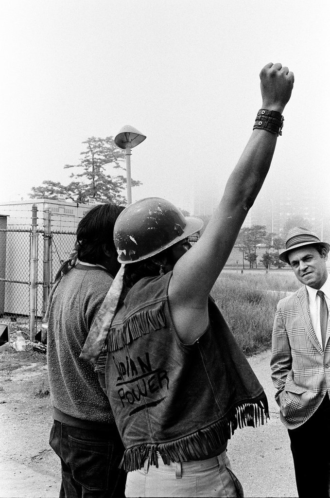 Native Americans occupy former missile base - Don Bierman for Chicago Sun-Times